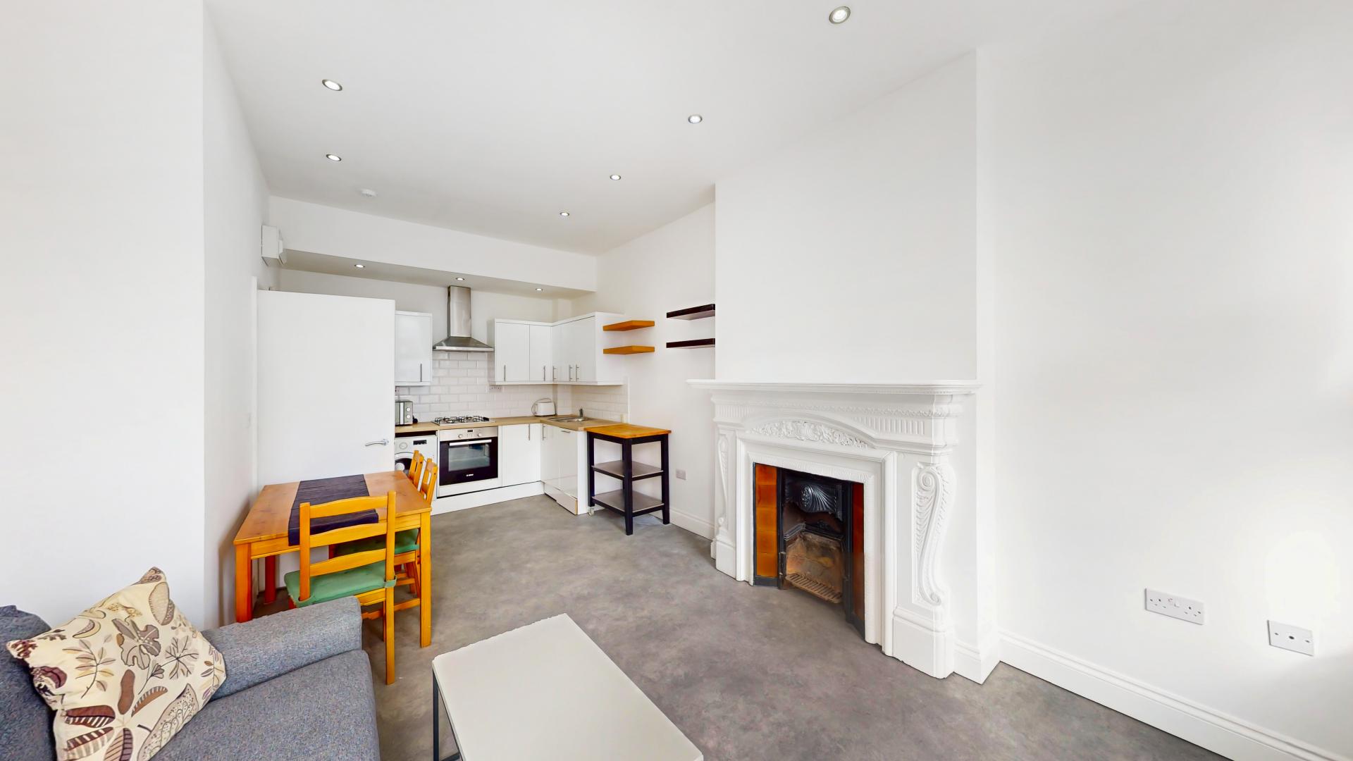 			2 Bedroom, 1 bath, 1 reception Flat			 Cricklewood Broadway, Cricklewood